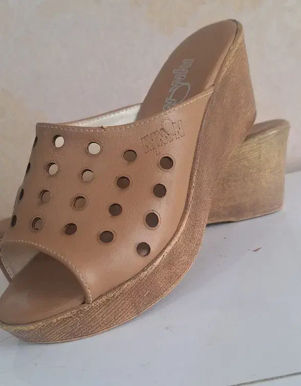 صندل|کیف، کفش، کمربند|نیشابور, امام خمینی|دیوار