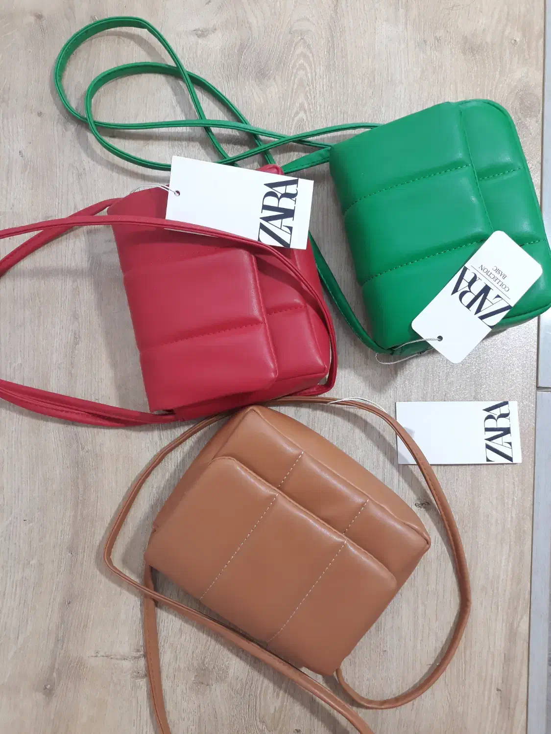 کیف|کیف، کفش، کمربند|ساری, |دیوار