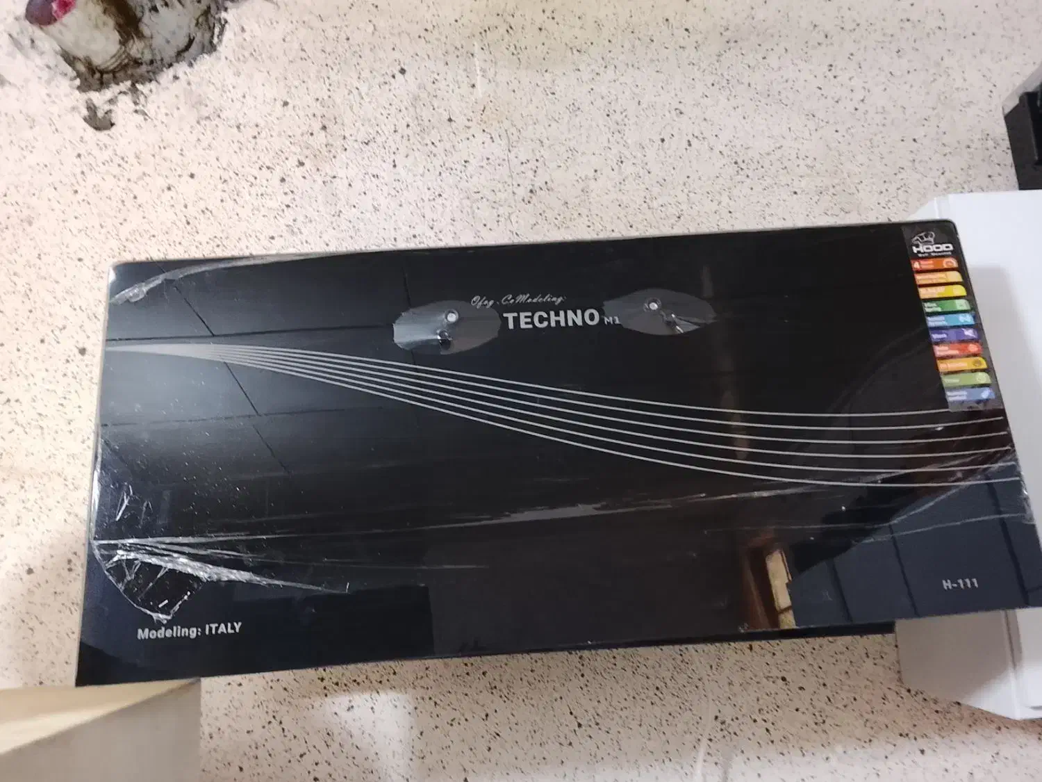 هود|هود|دوگنبدان, |دیوار