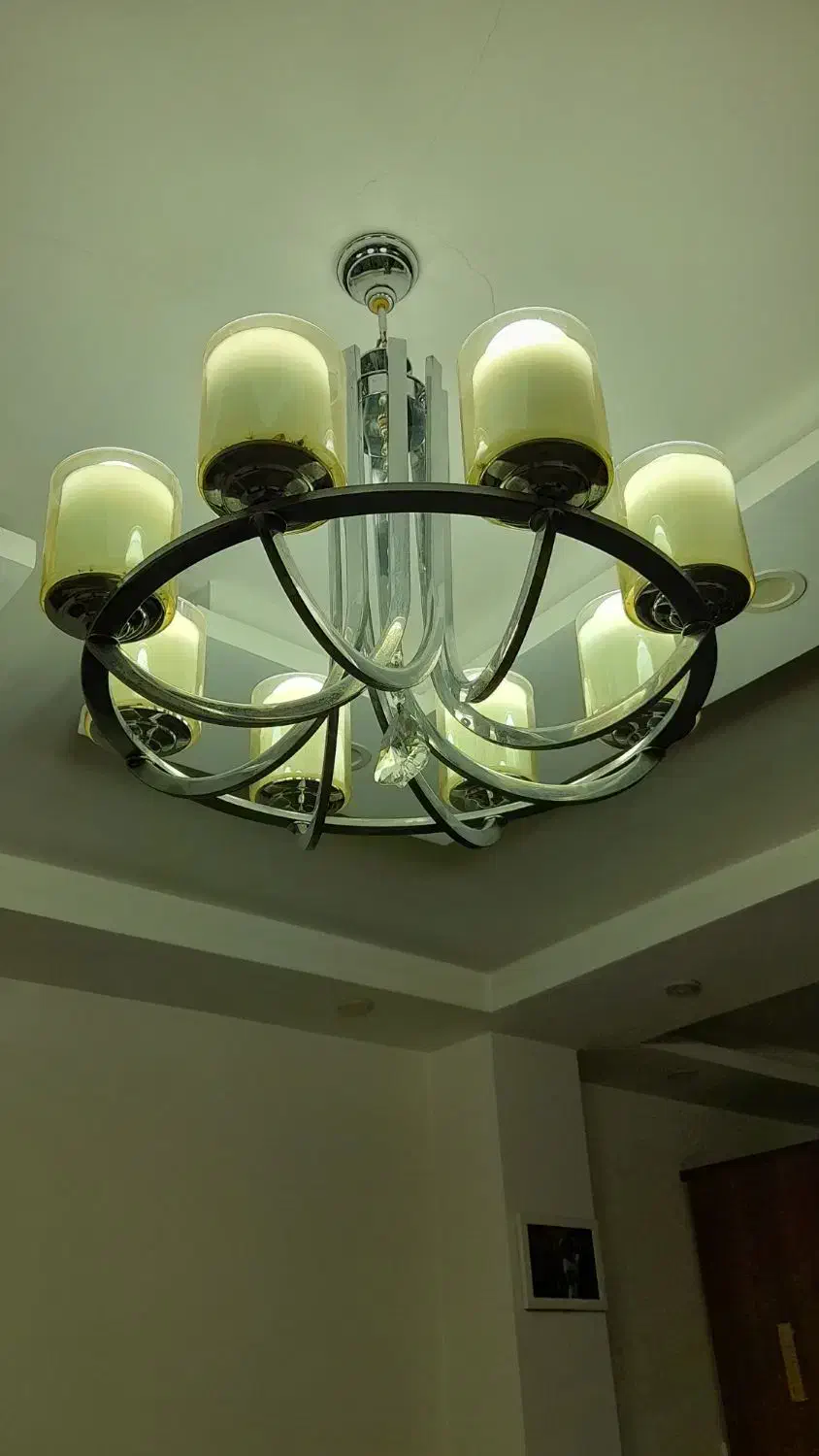 لوستر هشت شاخه زیبا|لوستر و چراغ آویز|رشت, جانبازان|دیوار