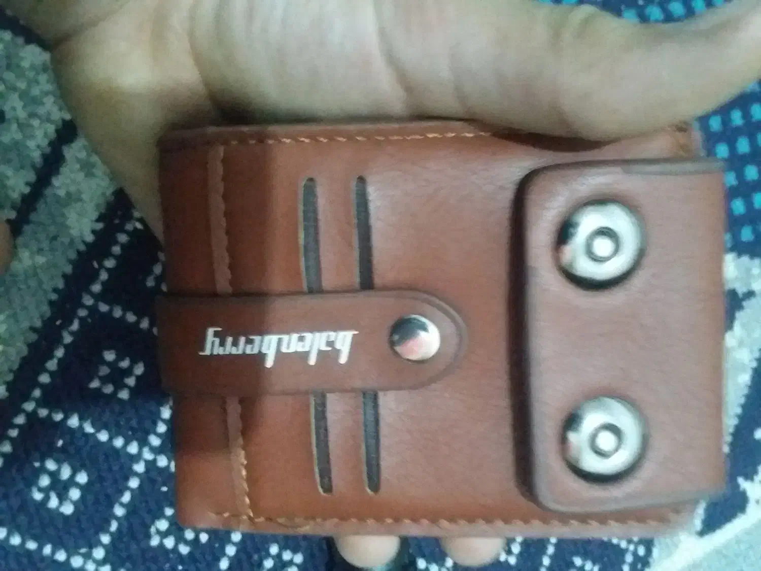 کیف وچراغ|کیف، کفش، کمربند|قم, ولیعصر|دیوار