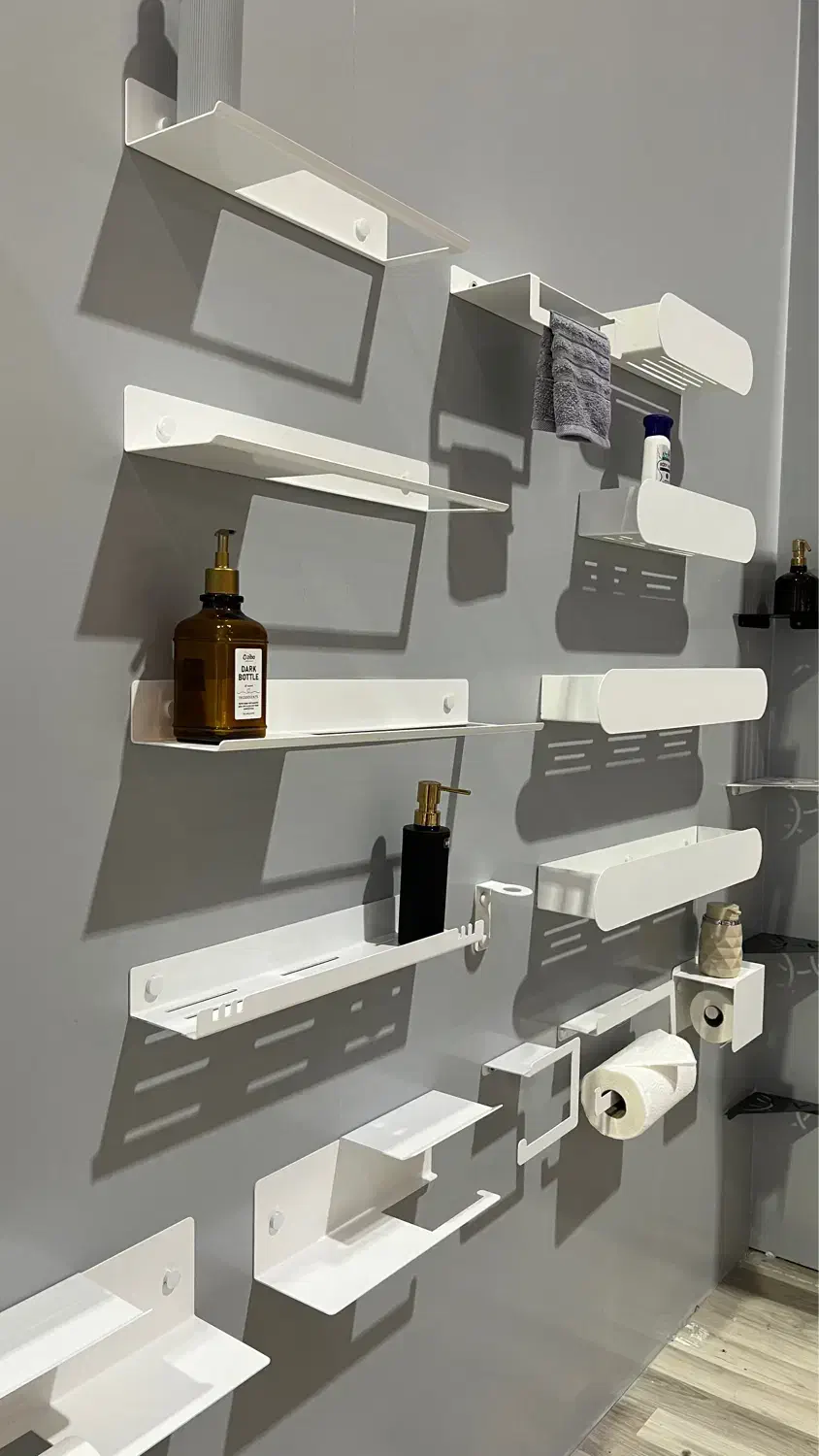 اکسسوری سرویس بهداشتی،حمام،دکور،چهارپایه فلزی مدرن|لوازم سرویس بهداشتی|شیراز, شهرک صنعتی شیراز|دیوار