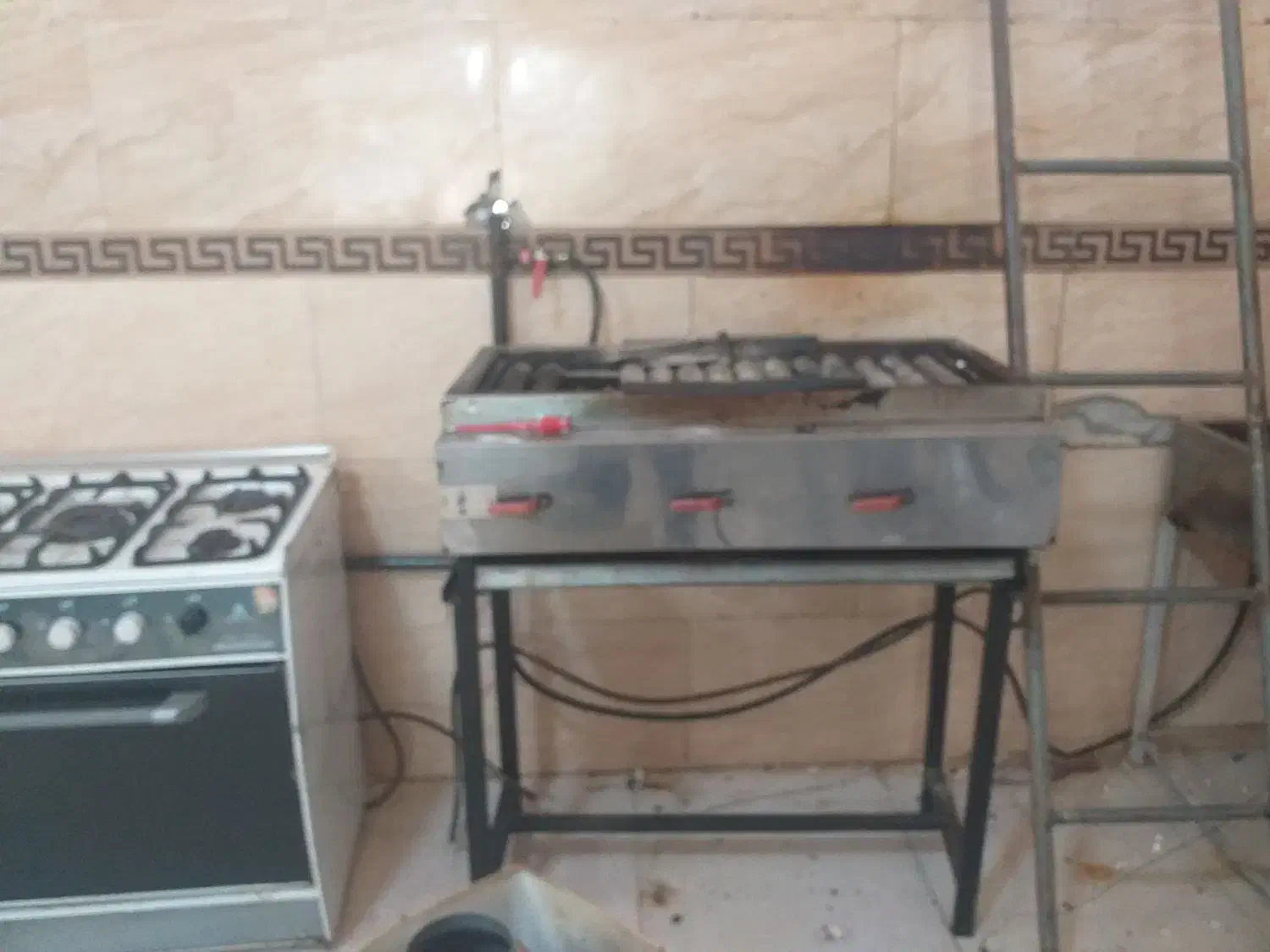 کباب پز گازی|اجاق گاز و لوازم برقی پخت‌وپز|کرج, شهرک فهمیده|دیوار