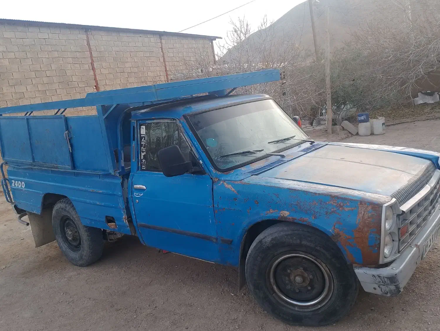 نیسان بنزینی 73|خودرو سواری و وانت|خرامه, |دیوار