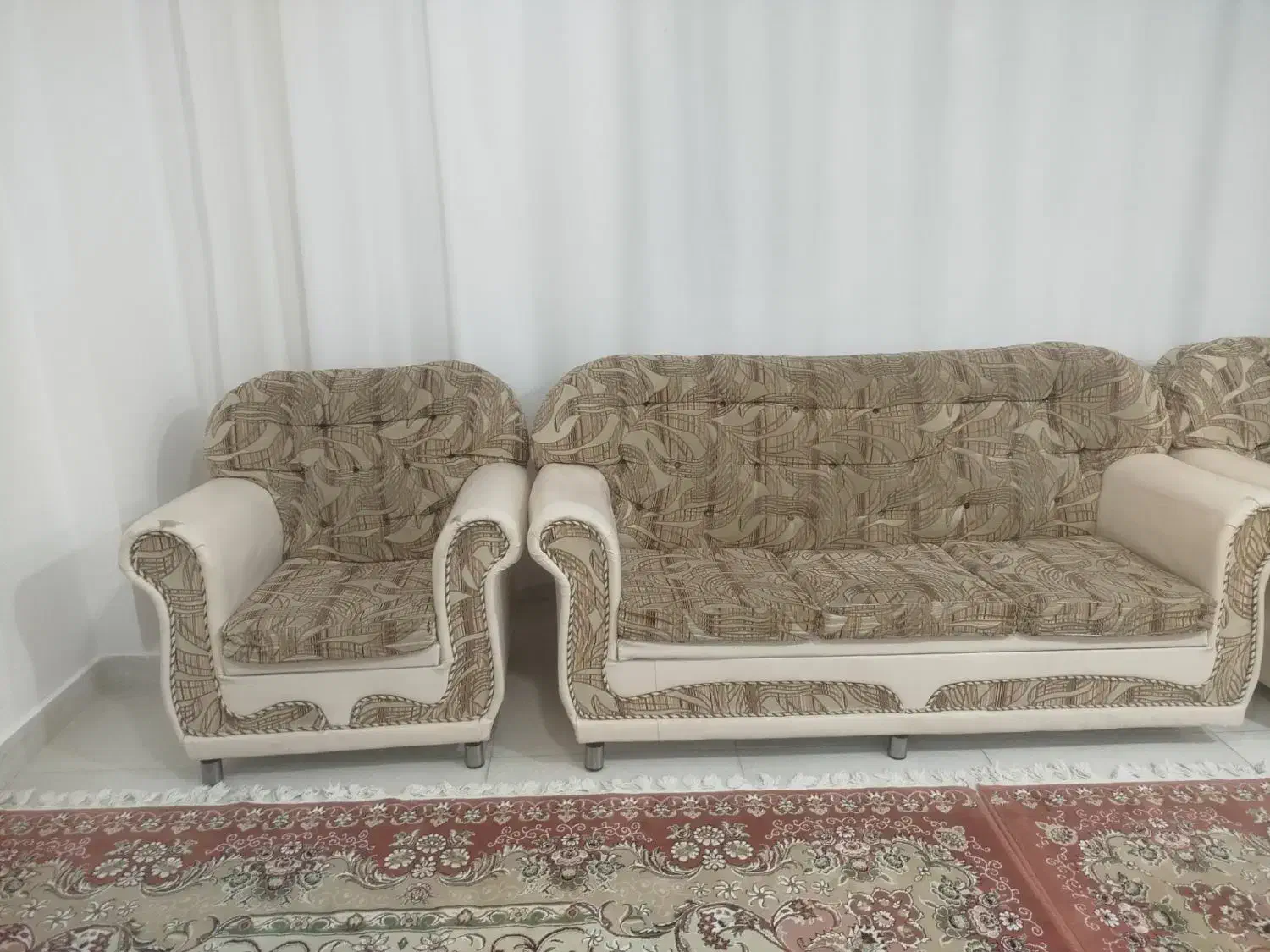 قیمت سه میلیون|مبلمان خانگی و میز عسلی|سنندج, |دیوار