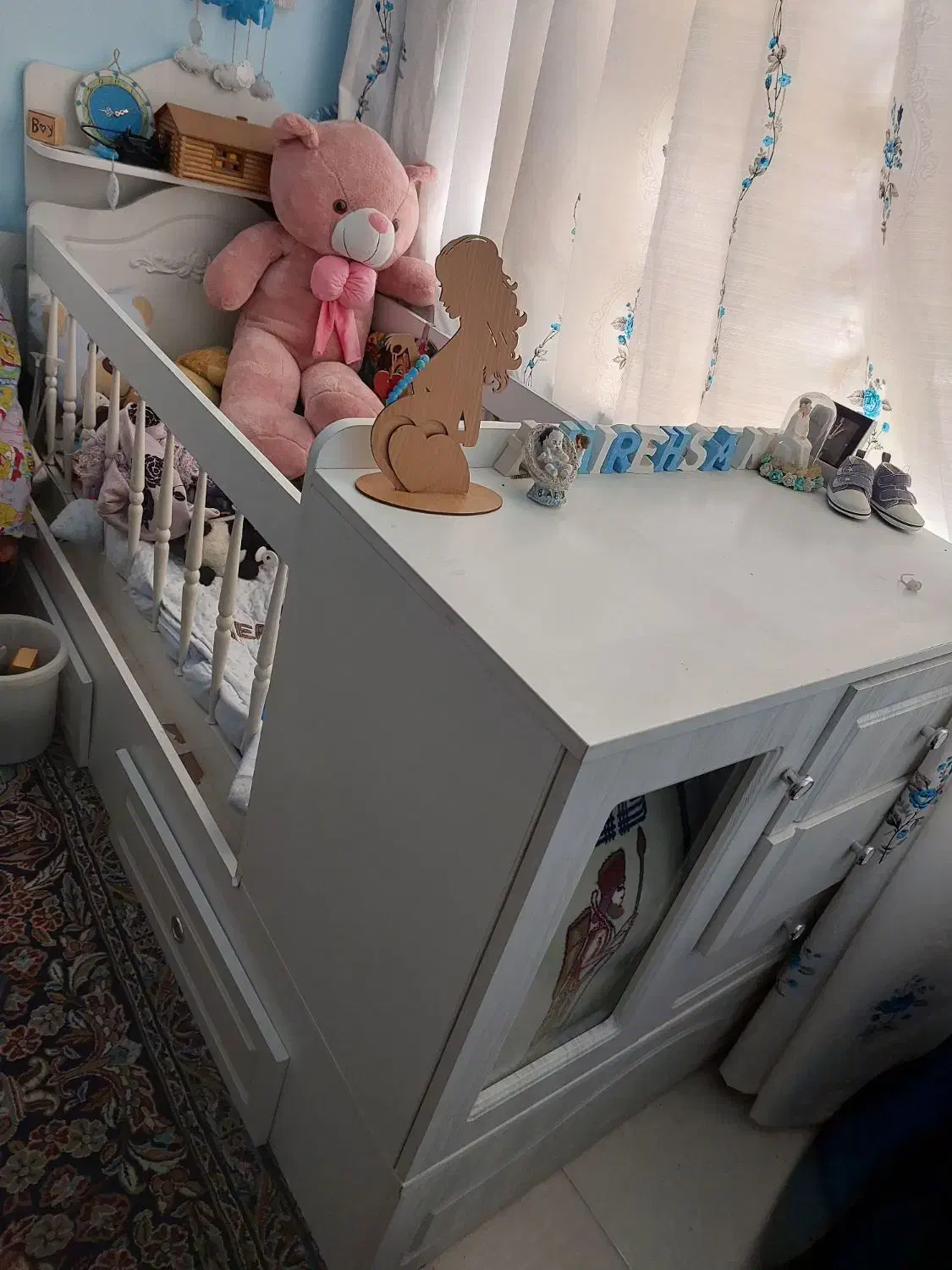 تخت و کمد و ویترین|اسباب و اثاث بچه|مشهد, نوید|دیوار