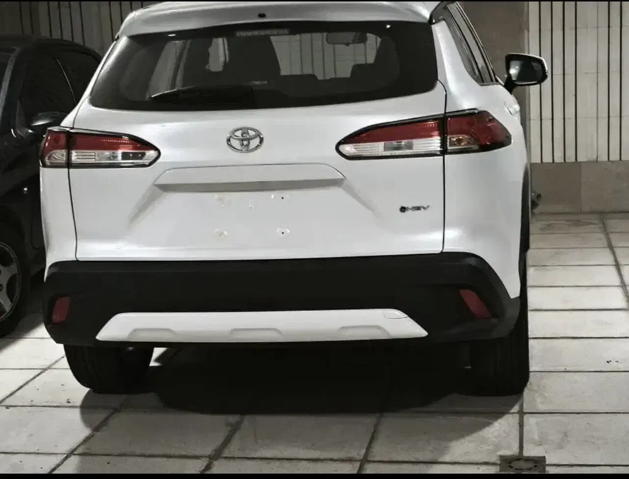 تویوتا کرولا کراس هیبرید ۲۰۲۵|خودرو سواری و وانت|تهران, شهرک چیتگر|دیوار