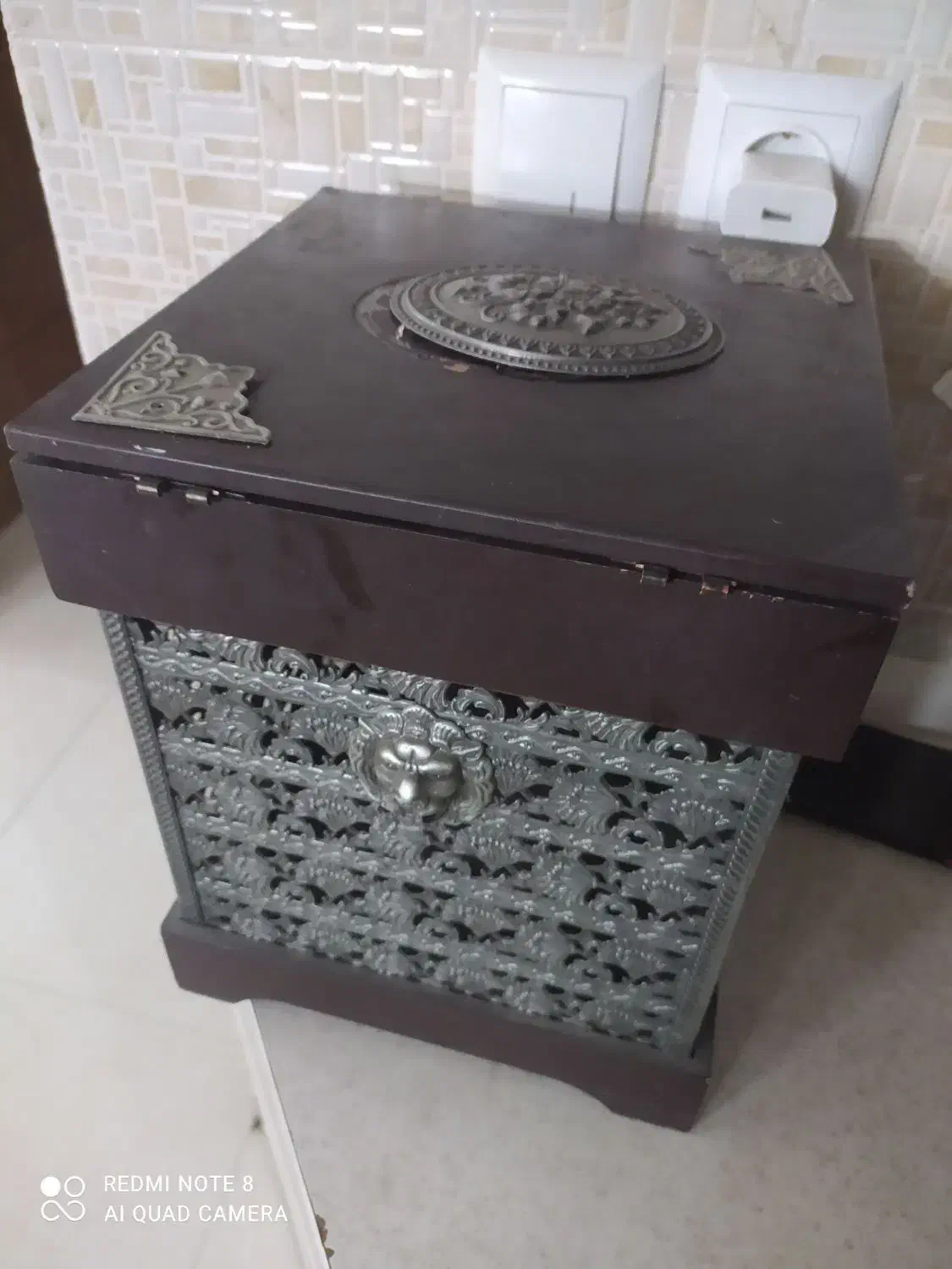 سطل وجادستمال کاغذی شیک وزیبا|صنایع دستی و سایر لوازم تزئینی|اصفهان, آزادان|دیوار