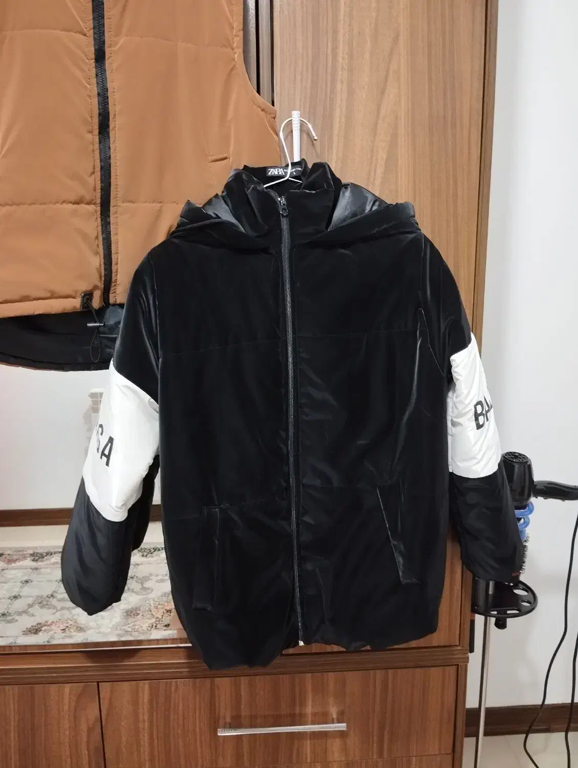 پالتو .پافر.کاپشن سایز ۱و۲|لباس|اندیشه, اندیشه فاز ۱|دیوار