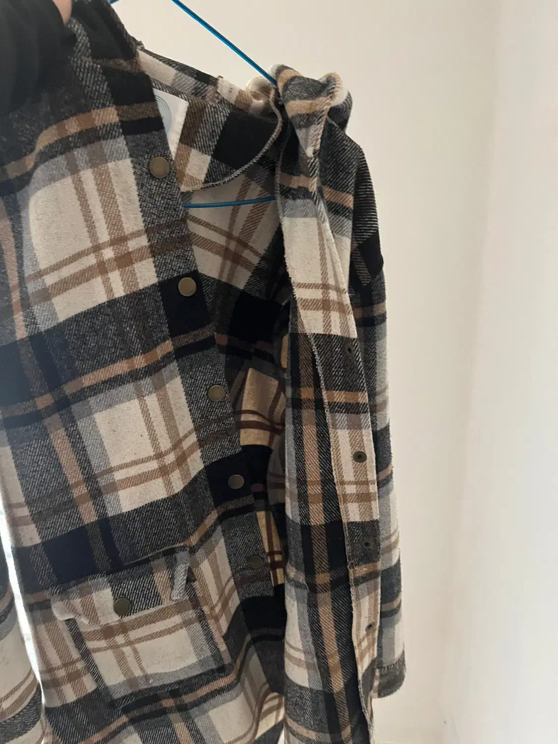 لباس|لباس|شیراز, اصلاح‌نژاد|دیوار