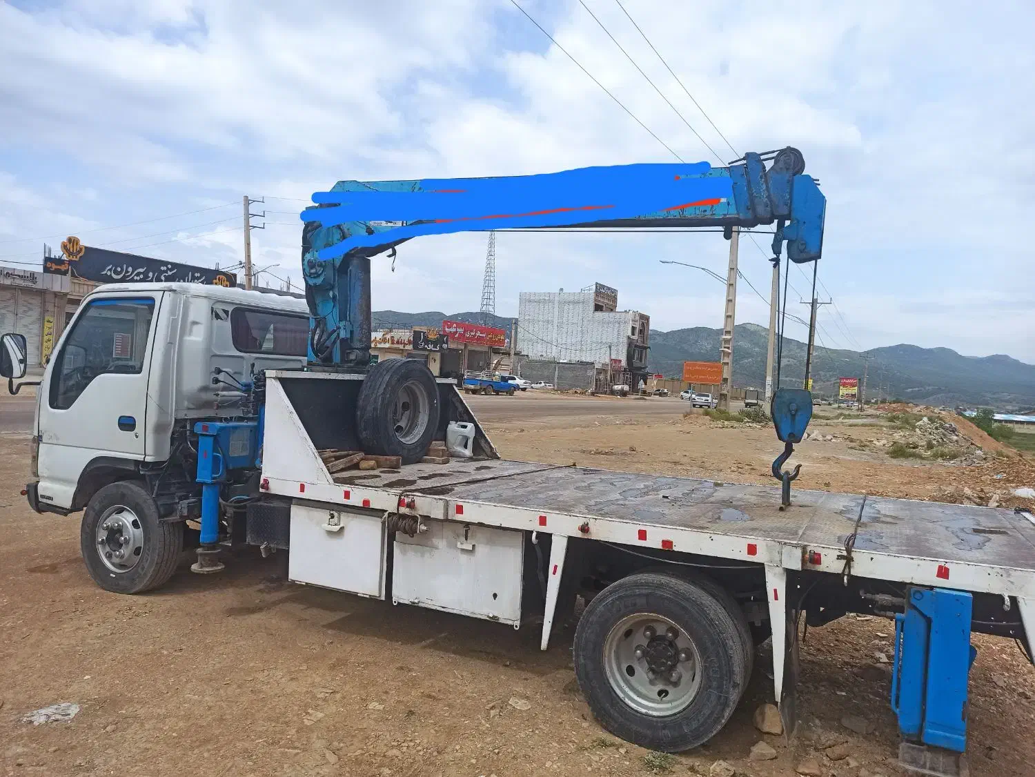 جرثقیل کفی دار جهت حمل کانکس تیرچه ماشین وغیره|خدمات حمل و نقل|یاسوج, |دیوار