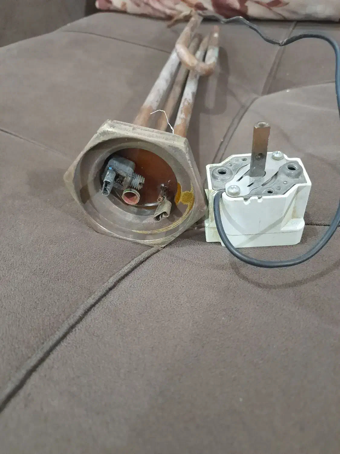 دو عدد المنت ابگرمکن|آبگرمکن، پکیج، شوفاژ|آبادان, |دیوار