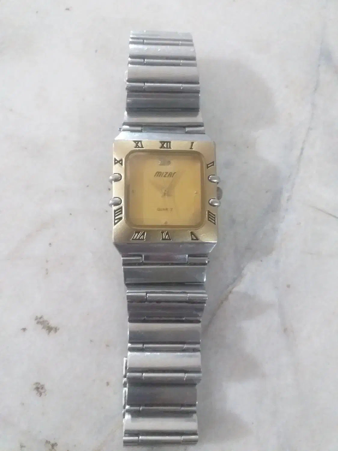 ساعت مچی زنانه میزان قدیمی|ساعت|قم, قلعه کامکار|دیوار