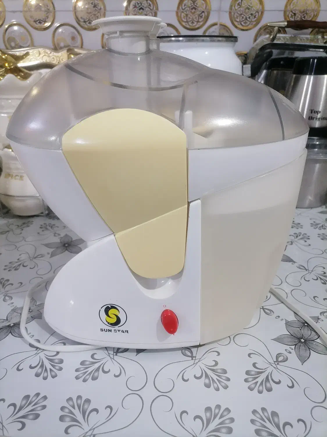 آب هویچ گیر|آبمیوهگیر و آبمرکباتگیر|نیشابور, سرآب کوشک|دیوار