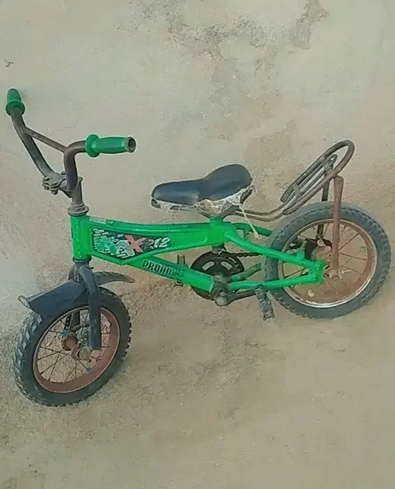 دوچرخه|دوچرخه، اسکیت، اسکوتر|آبپخش, |دیوار