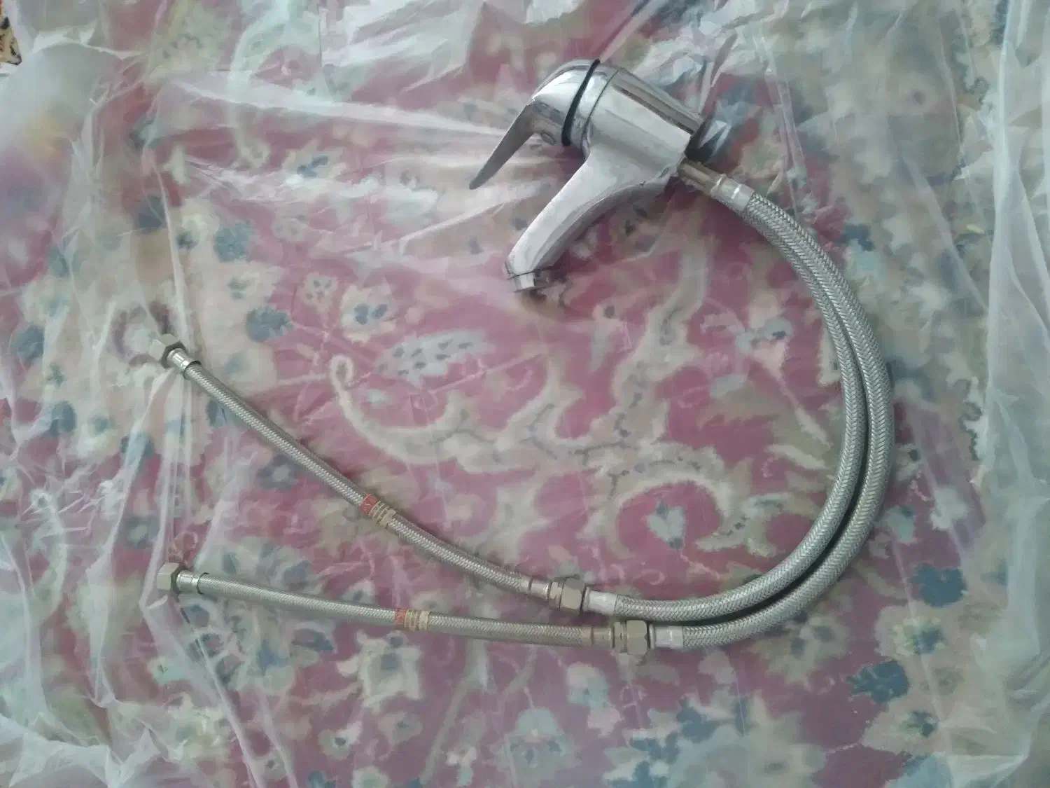 شیر روشویی|لوازم سرویس بهداشتی|رشت, استقامت ۲|دیوار