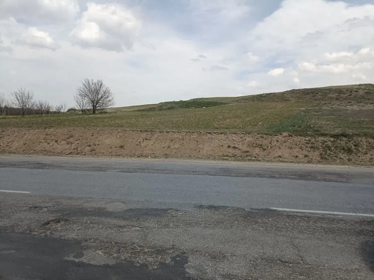 زمین آبی باسند کنار جاده اصلی|فروش دفتر صنعتی، کشاورزی، تجاری|اشترینان, |دیوار