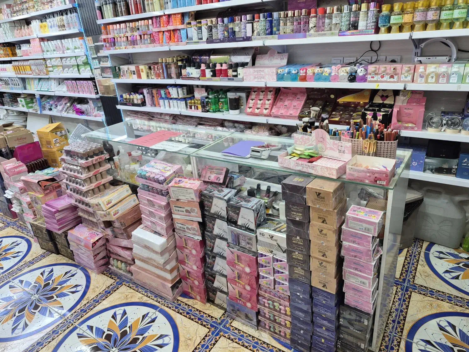 پخش عمده لوازم آرایشی کیوپی|آرایشی، بهداشتی، درمانی|اهواز, نادری|دیوار