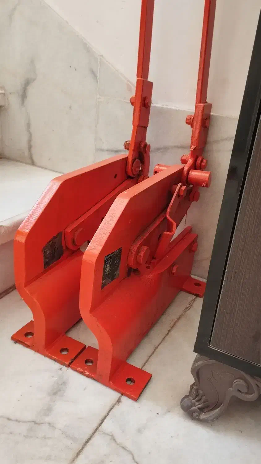 فروش دو عدد قیچی ورق بُر|ابزارآلات|کازرون, |دیوار