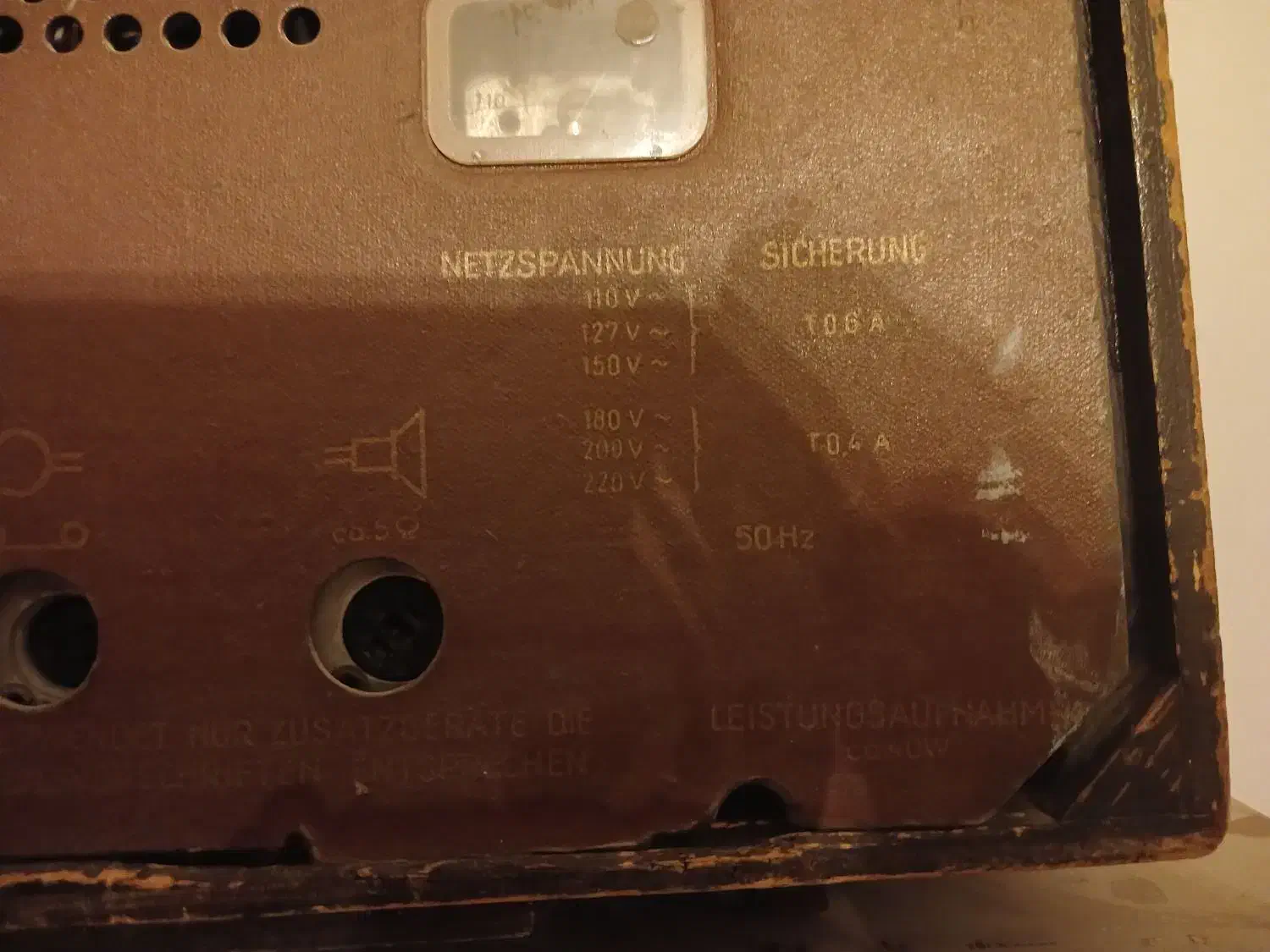 رادیو ساخت المان غربی سالم|کلکسیون اشیاء عتیقه|یزد, |دیوار