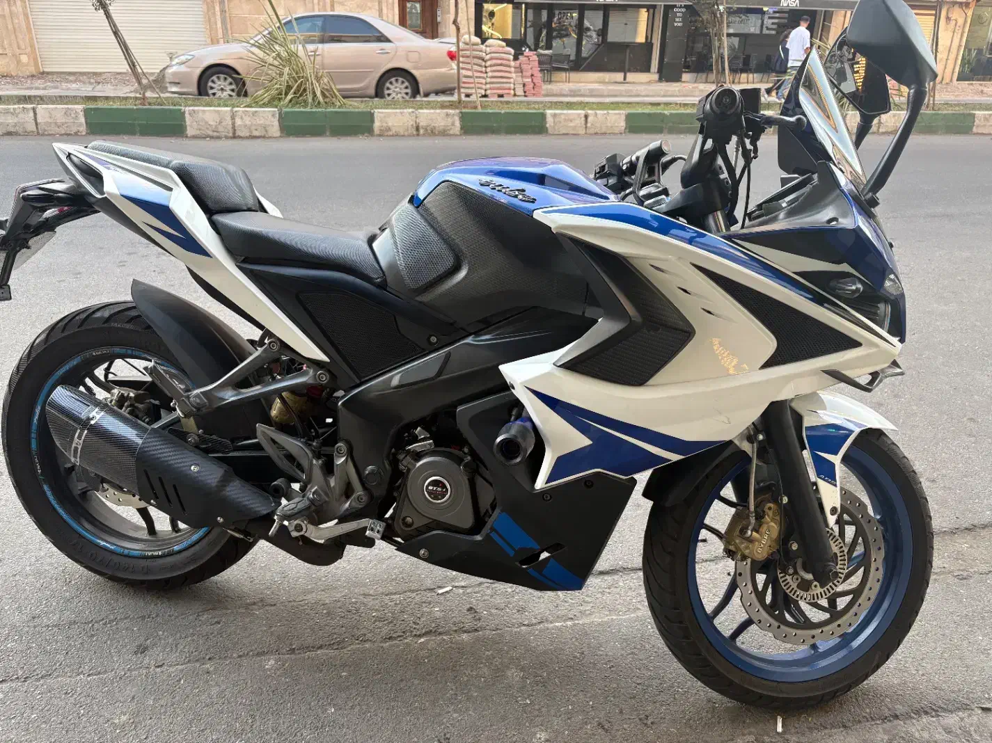 RS 200|موتورسیکلت|صومعه‌سرا, |دیوار