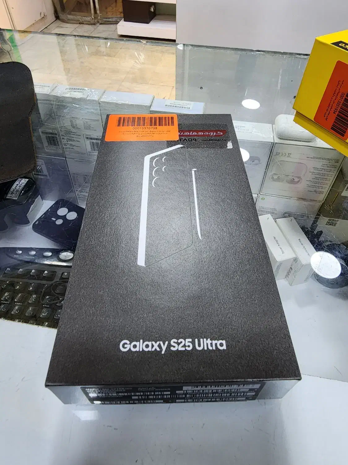 s25ultra خشک titanium jetblach|موبایل|مشهد, کوشش|دیوار