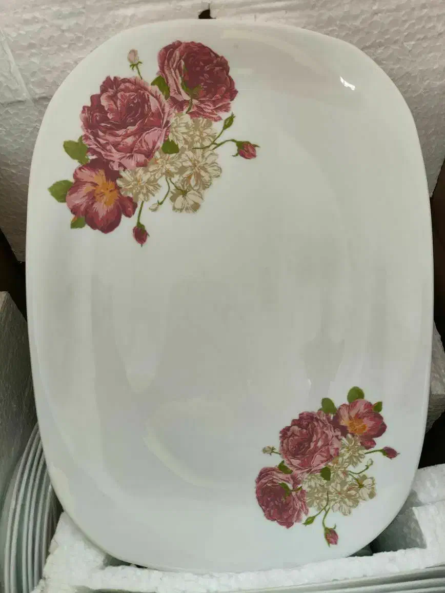 سرویس آرکوپال ۲۶ تیکه مارک فرانسوا آک با جعبه|ظروف سرو و پذیرایی|ری, شهید غیوری (ابن باویه)|دیوار