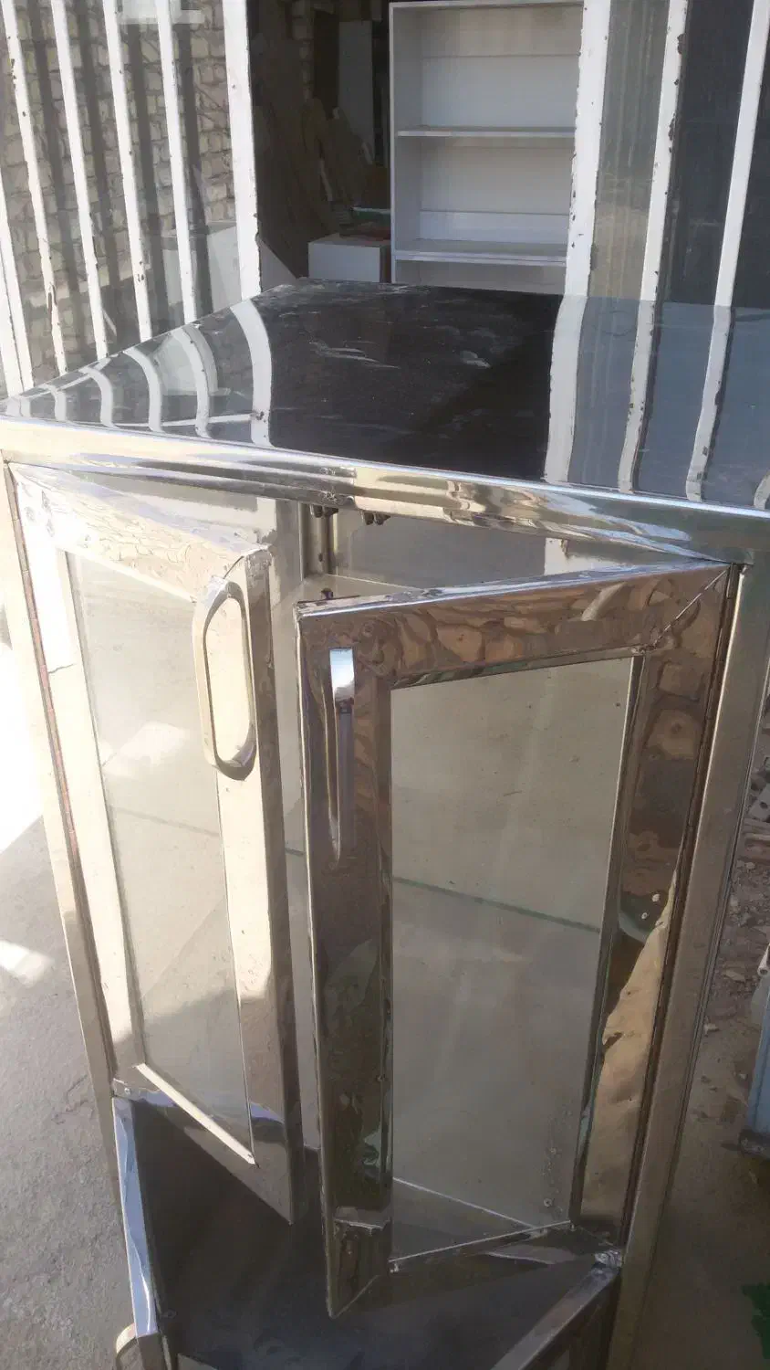 ویترین کیک باقلوا|کافیشاپ و رستوران|حبیب آباد, |دیوار