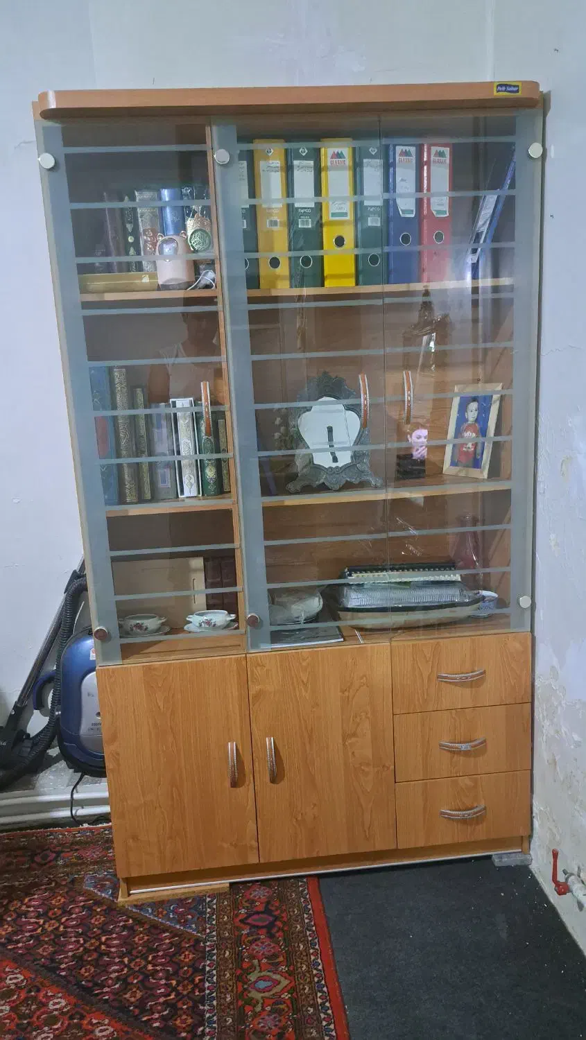 کتابخانه ملامینه درب شیشه سالم|کتابخانه، شلف، قفسه‌های دیواری|زنجان, |دیوار