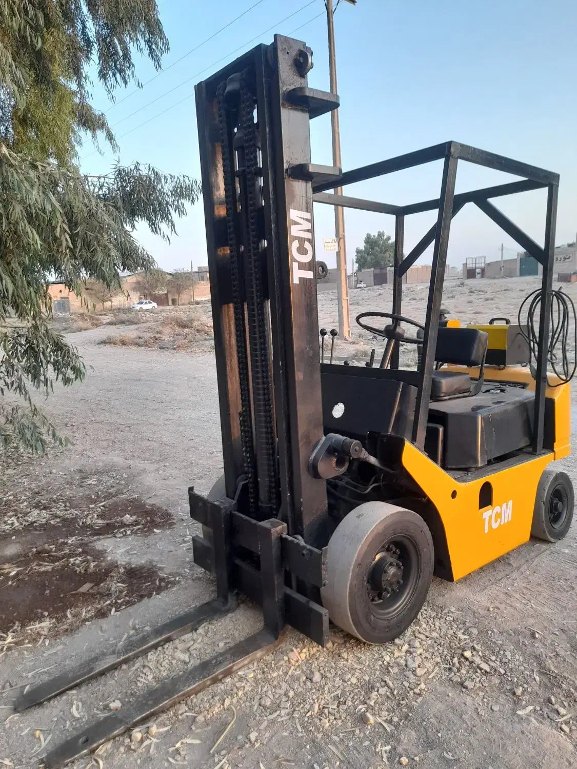 لیفتراک ۲ تن تی سی ام ژاپن موتور ایسوزو دیزل|خودرو سنگین|تهران, یافت‌آباد|دیوار