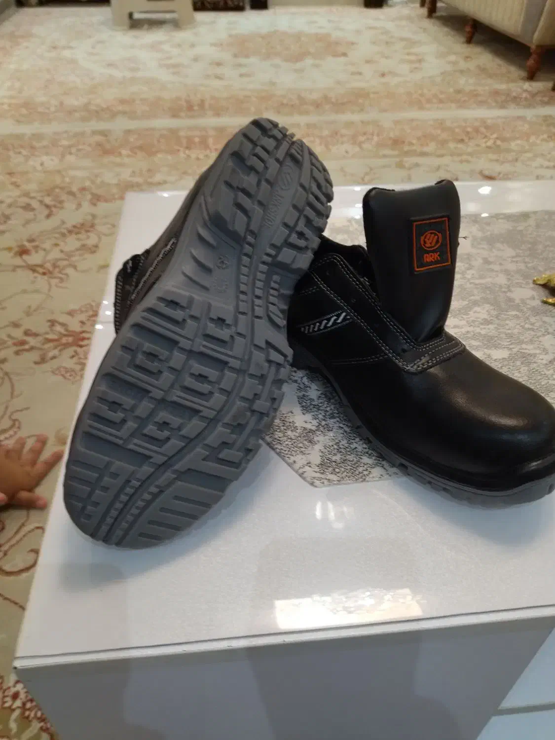 پوتین|کیف، کفش، کمربند|سنندج, |دیوار