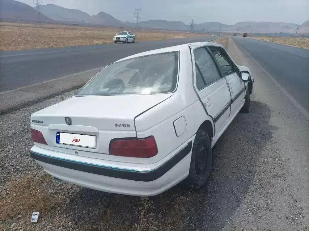 فروش اتاق پارس تصادفی شاسی سالم|خودرو سواری و وانت|بروجن, |دیوار