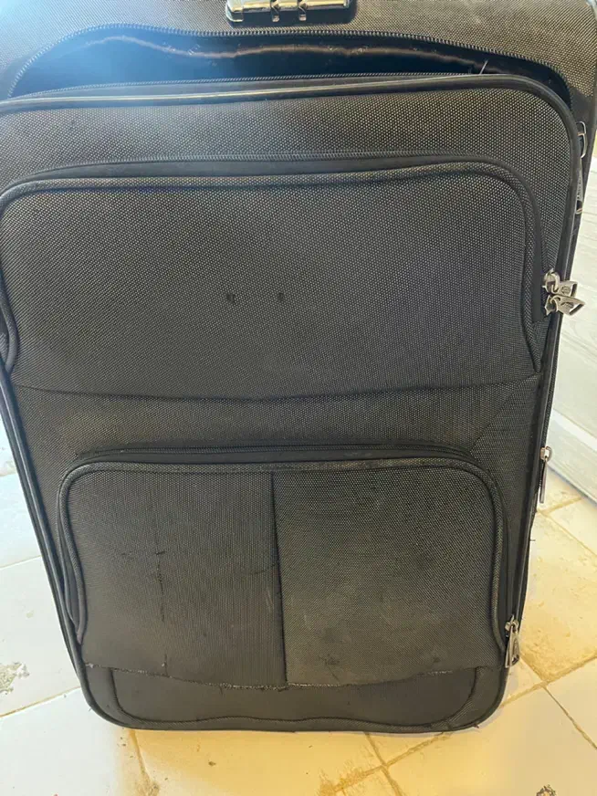 کیف|کیف، کفش، کمربند|شیراز, گود عربان|دیوار