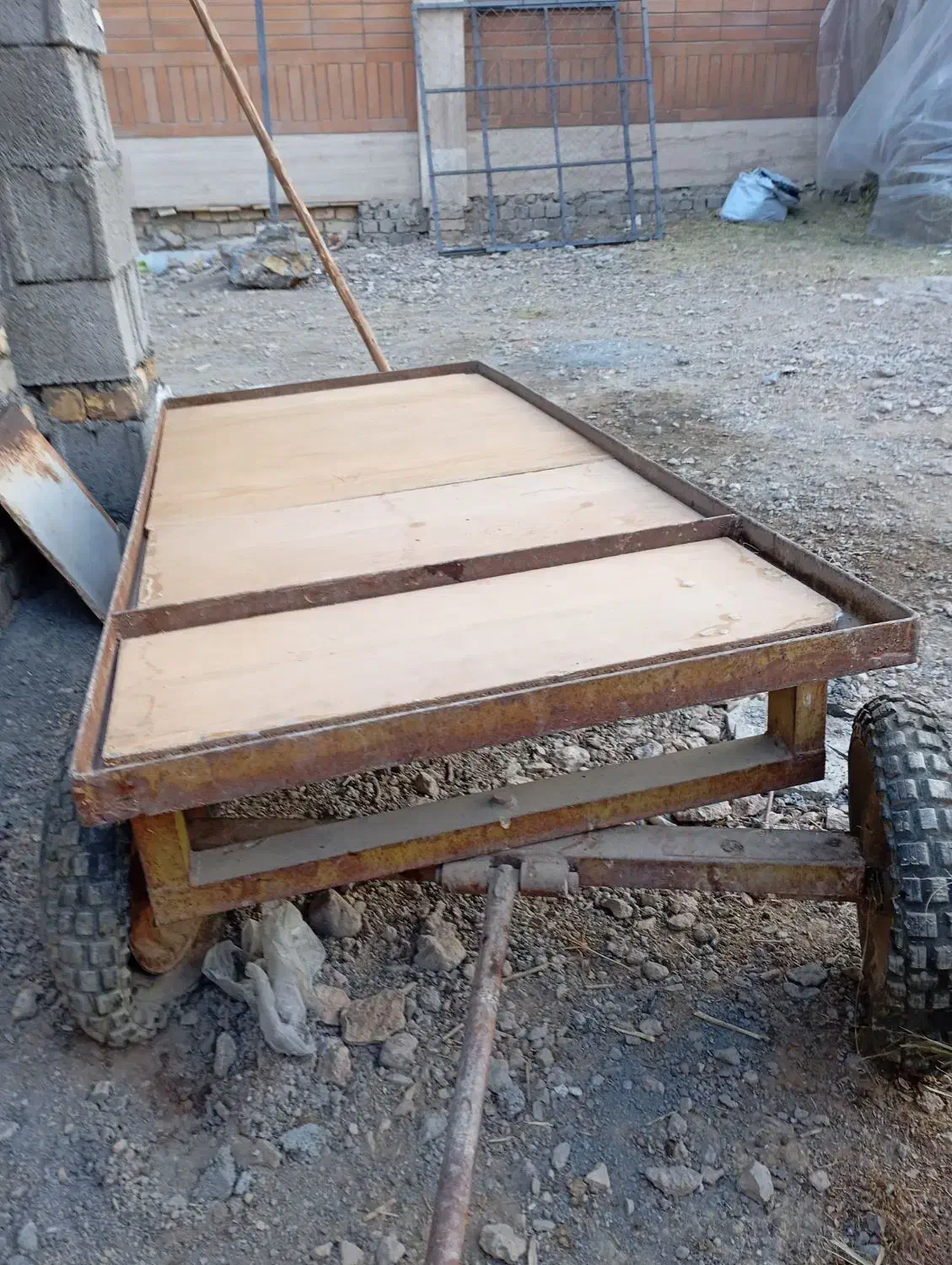 گاری چهار چرخ فرمان دار|ابزارآلات|قهدریجان, |دیوار