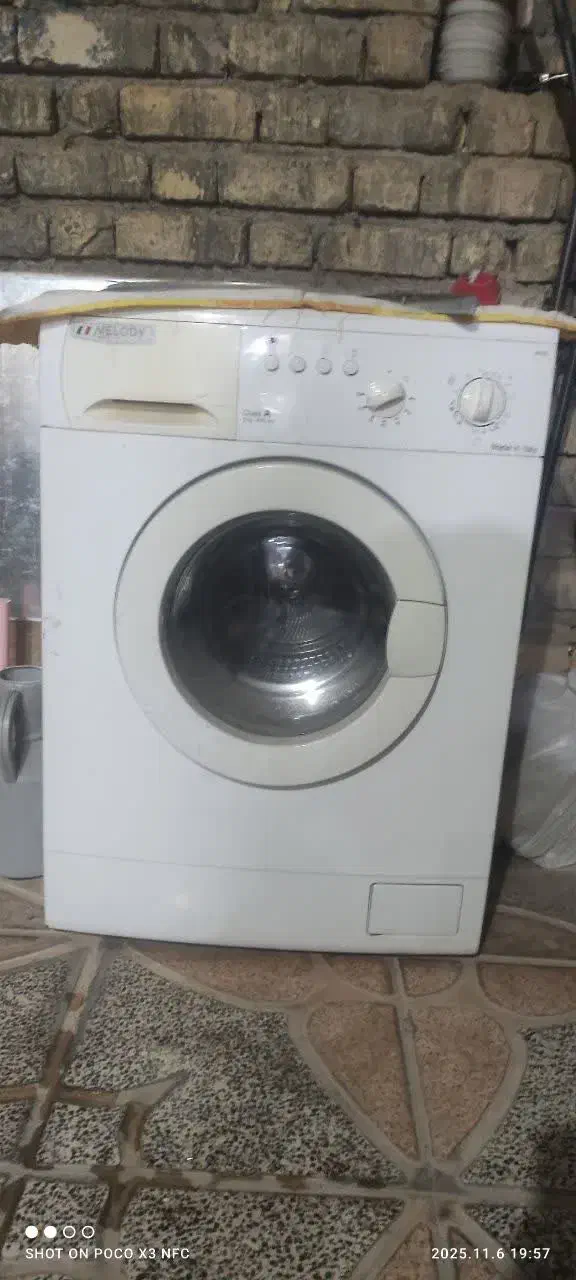 لباسشوی دو  ملیون|ماشین لباسشویی و خشک‌کن لباس|برخوار, |دیوار