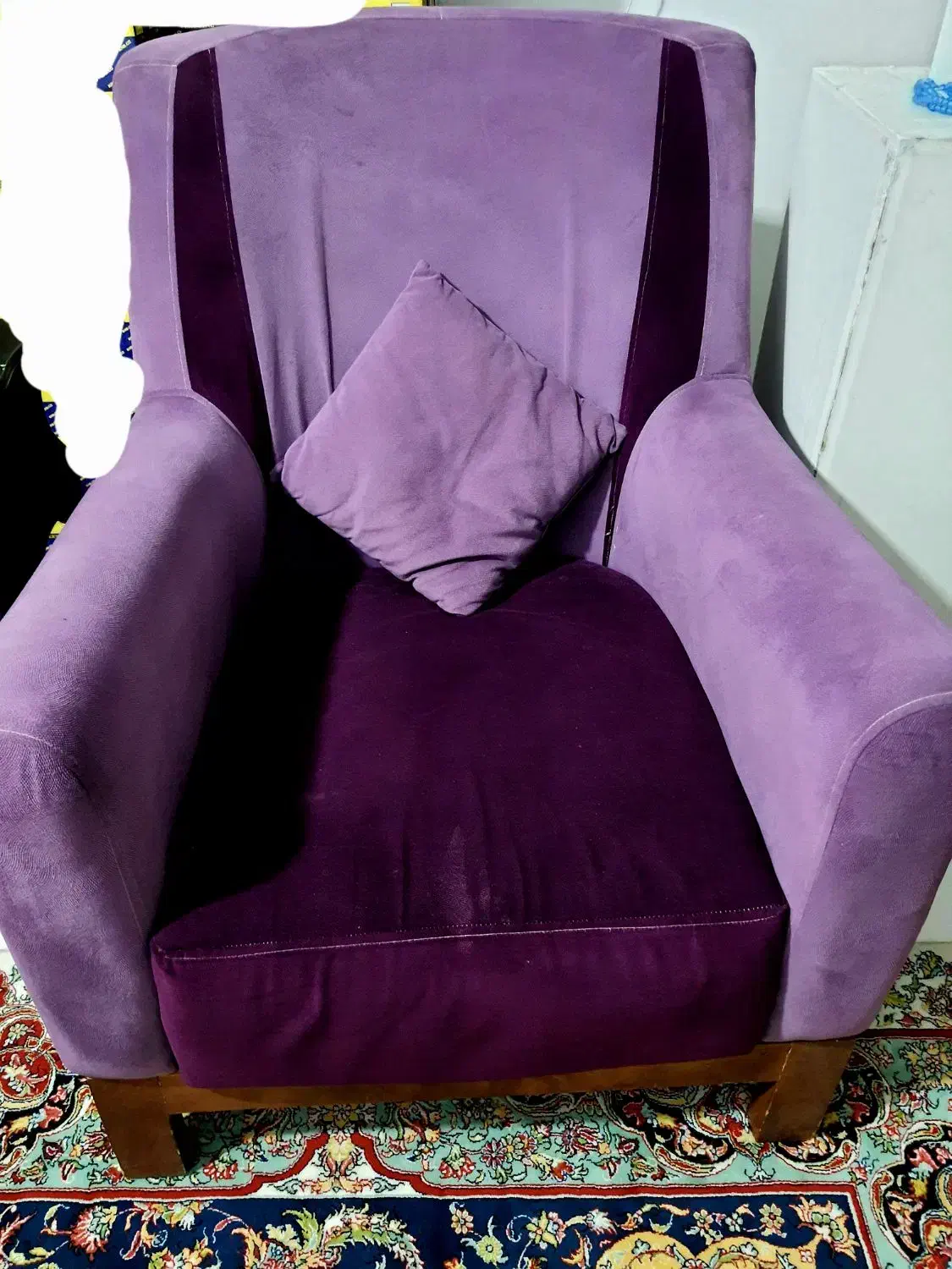 دو عدد مبل یک نفره تمیز|مبلمان خانگی و میز عسلی|قم, بوستان جوان|دیوار