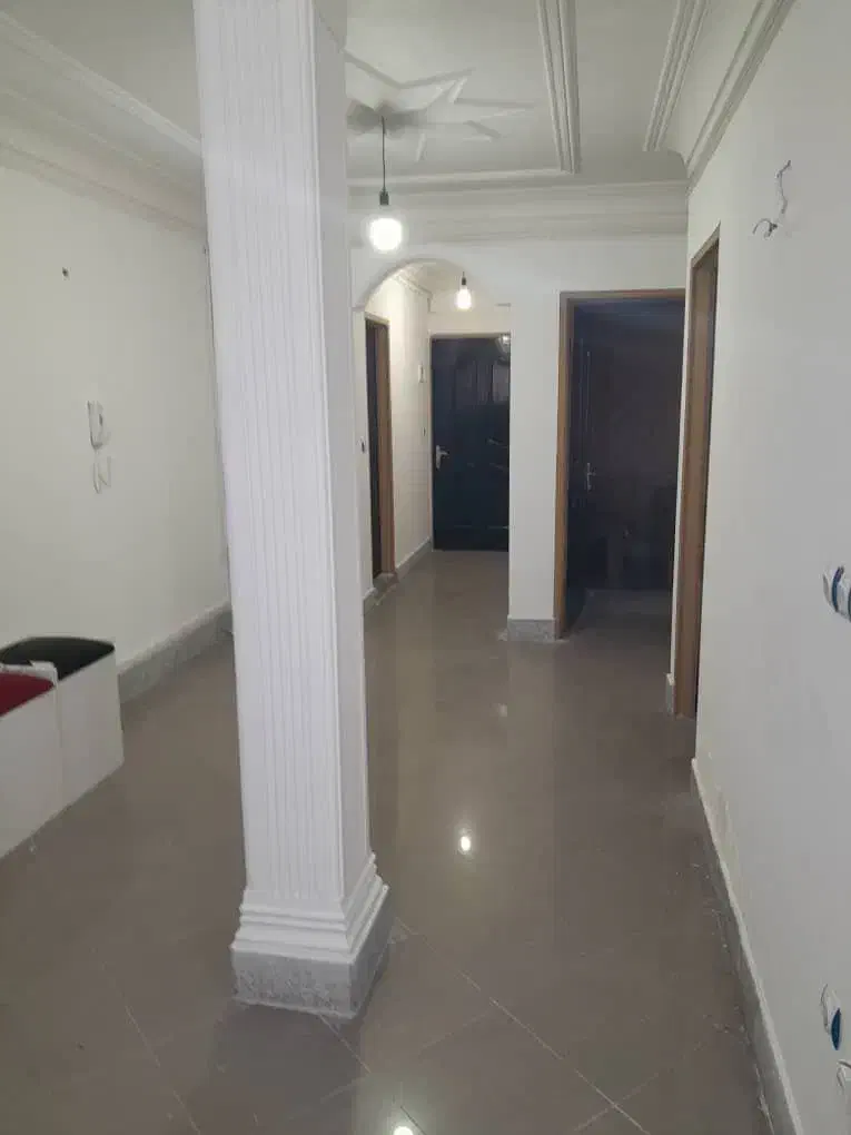 آپارتمان دو خوابه ۸۵ متری اداری .مطهری حاجی آباد|اجارهٔ دفتر کار، اتاق اداری، مطب|رشت, بازار|دیوار