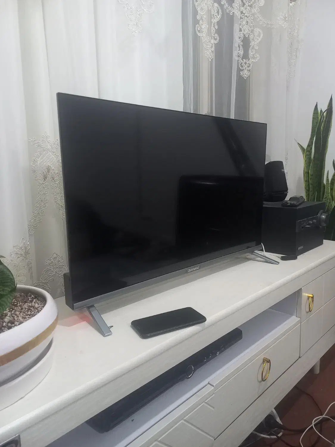 تلوزیون ۳۲ اینچ ال ای دی|تلویزیون و پروژکتور|خوی, |دیوار