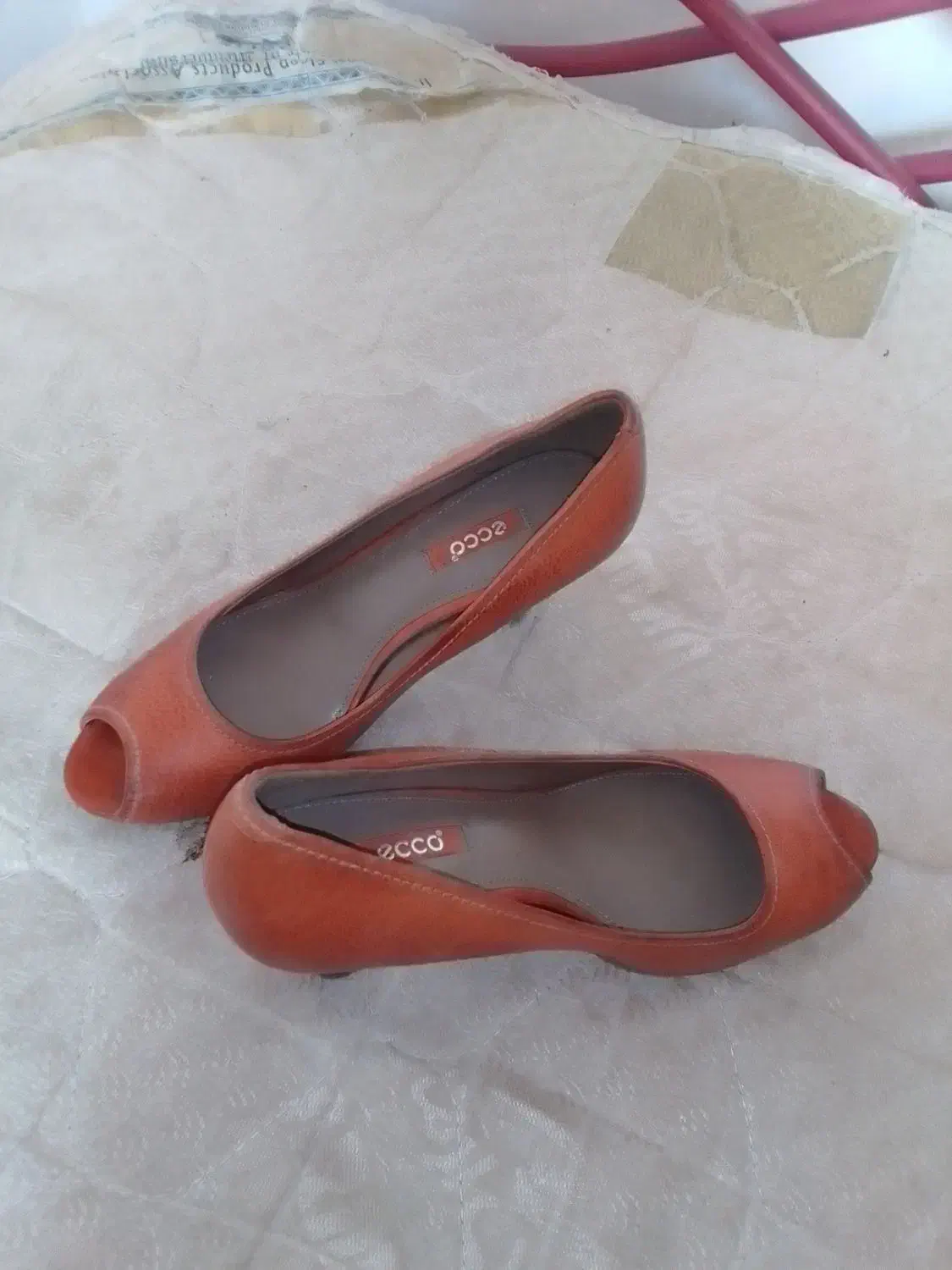 کفش پاشنه بلند مجلسی مارک eccoبرزیلی|کیف، کفش، کمربند|محمدشهر, شهرک پیام (مهرالبرز)|دیوار