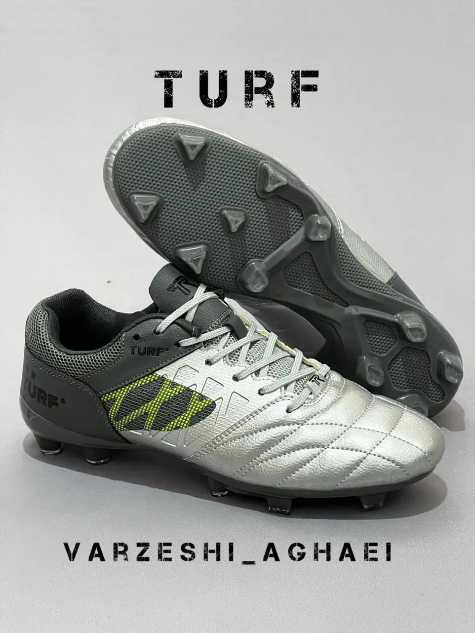 کفش کتونی کتانی فوتبال فوتبالی چمن چمنی تورف|کیف، کفش، کمربند|قم, نیروگاه|دیوار