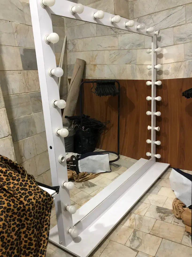 اینه چراغدار|آینه|قرچک, میرزائی جنوبی|دیوار