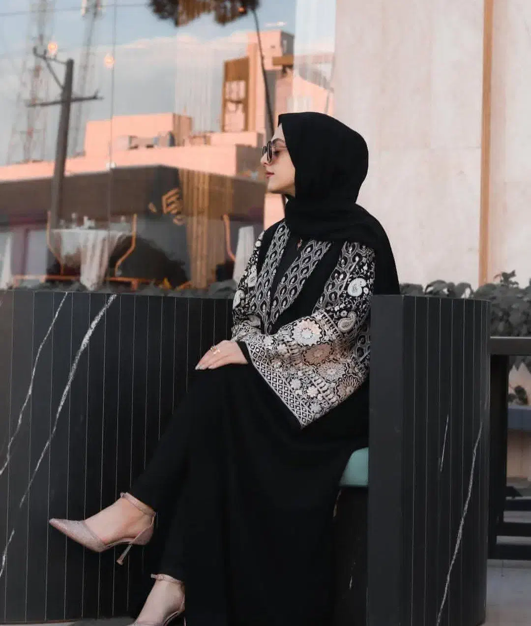 عبا،نو|لباس|رباطکریم, رباطکریم|دیوار