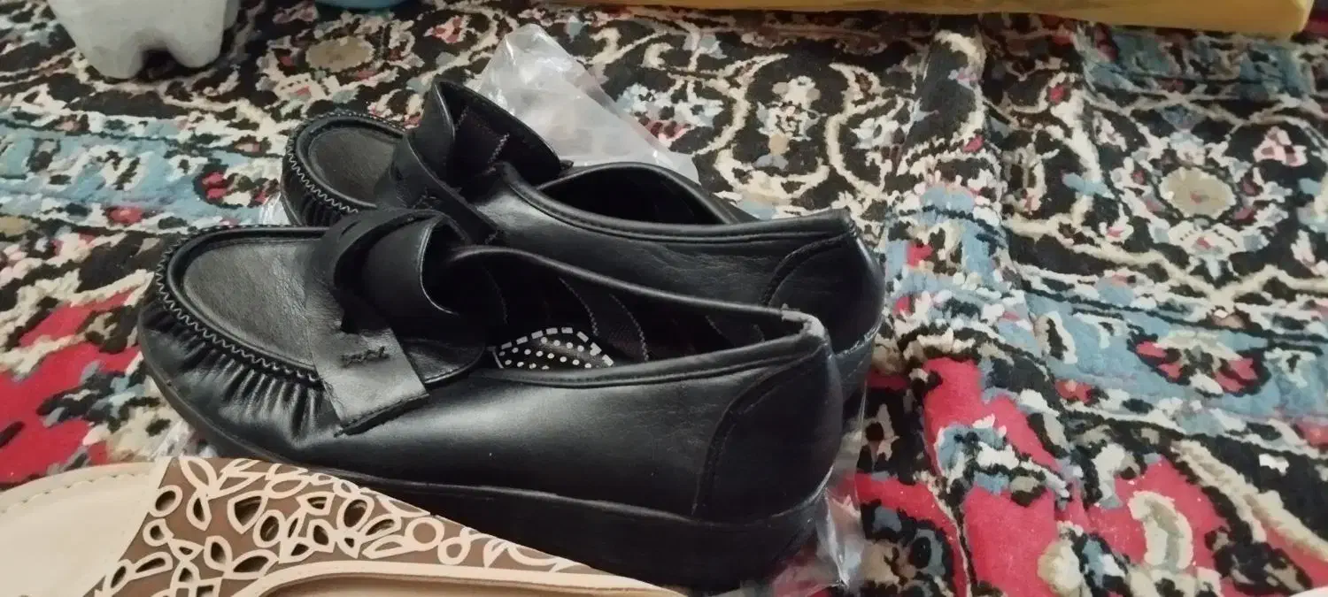 دوصندل طبی و یک کفش طبی نونو|کیف، کفش، کمربند|شیراز, شاه قلی بیگی|دیوار