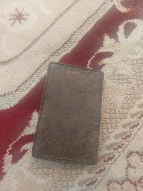 مدارکی گمشده درب دادگاه|اشیا|امیدیه, |دیوار