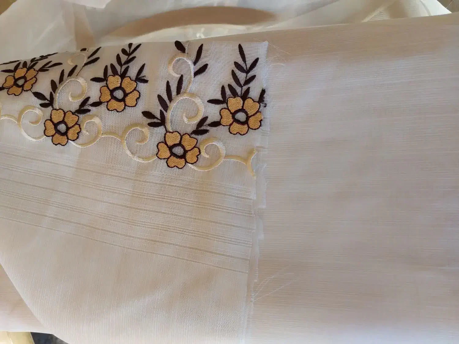 فقط و فقط از دم متری ۱۰۰تومن|پرده، رانر، رومیزی|جوین, |دیوار