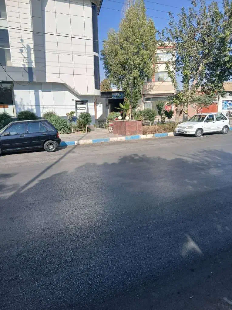 ساختمان مسکونی و تجاری|فروش آپارتمان|خمینی‌شهر, |دیوار