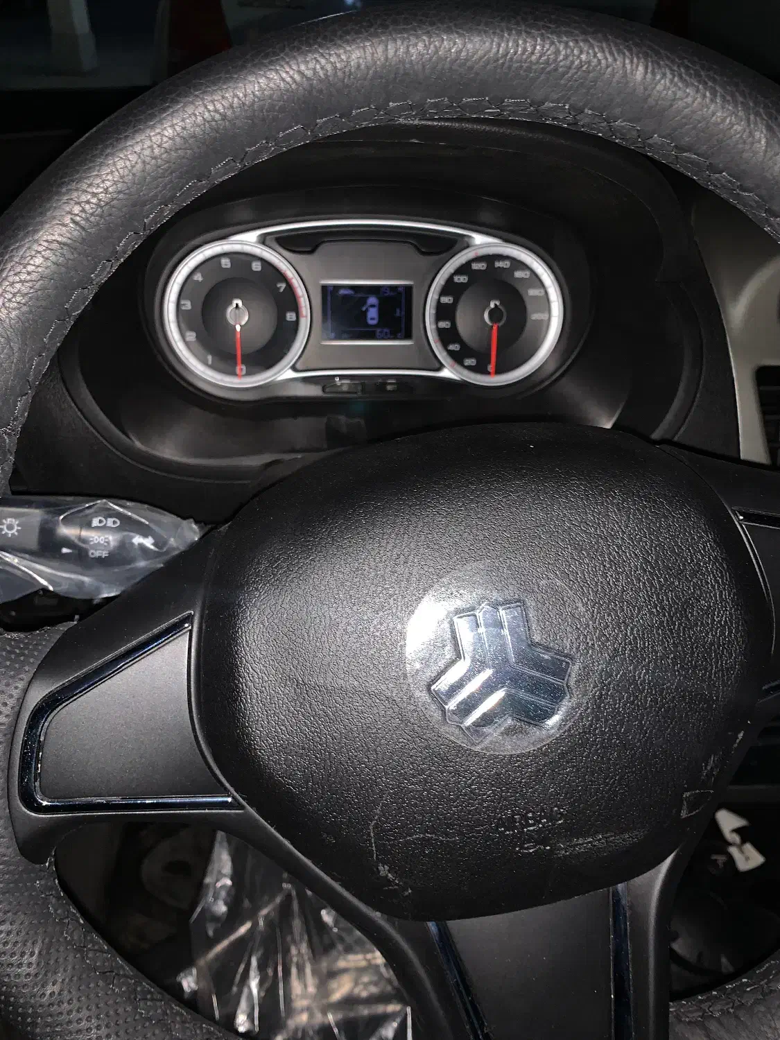 کوییک  gxr-l|خودرو سواری و وانت|اندیشه, اندیشه فاز ۱|دیوار