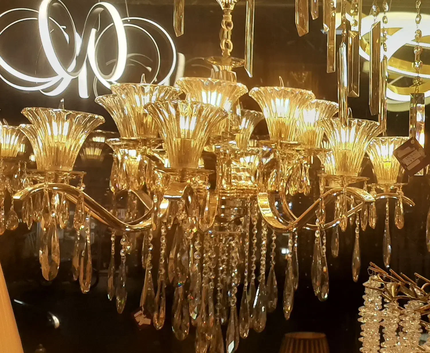 انواع لوستر آبطلا با اقساط ۱۰ماهه بدون پیش پرداخت|لوستر و چراغ آویز|اراک, |دیوار