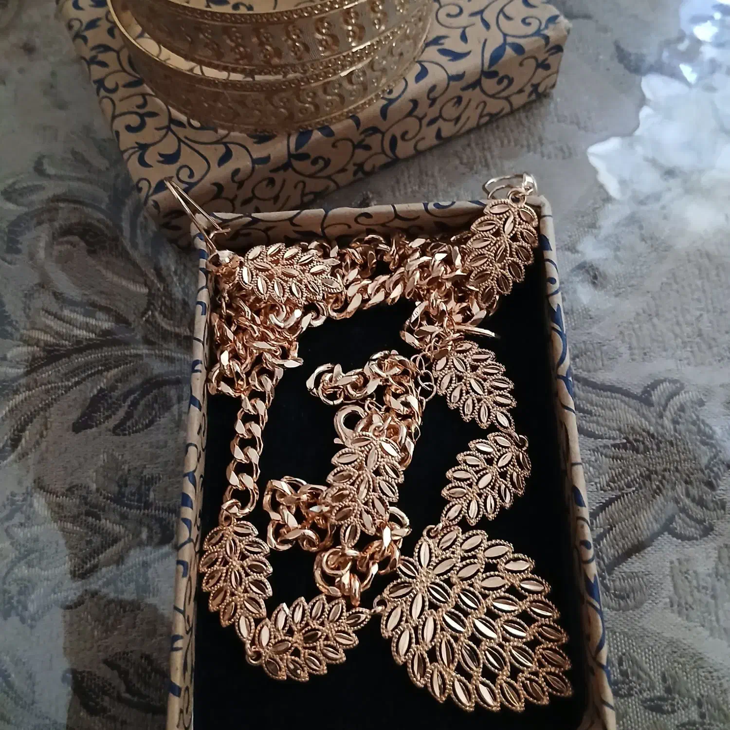 سرویس رنگ ثابت|زیورآلات و اکسسوری|فولادشهر, مسکن مهر فولادشهر|دیوار