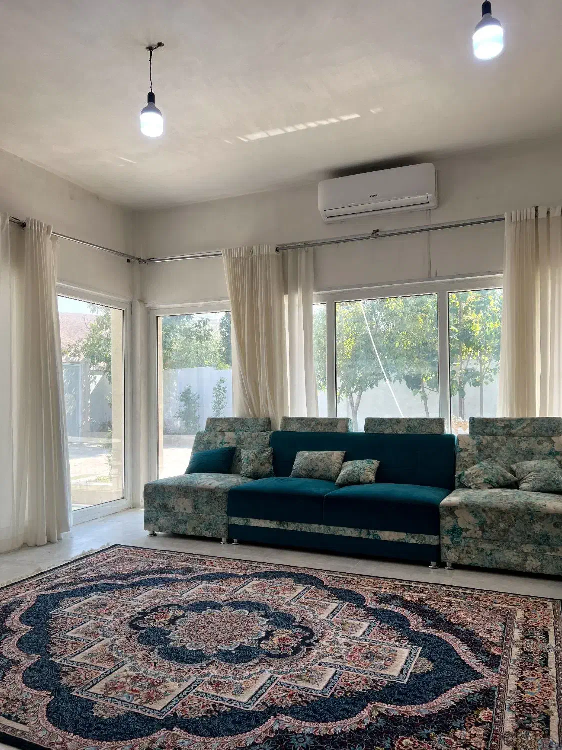 اجاره ویلا باغ روزانه|اجارهٔ کوتاهمدت ویلا و باغ|شیراز, علوم پزشکی|دیوار